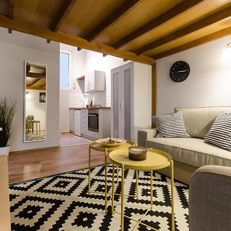 Sesame Light Apartment